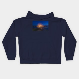 Steel Wool Spinning at London Bridge, Portsea, Victoria, Australia. Kids Hoodie